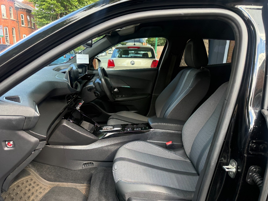 2023 Peugeot 2008 0L Electric For Sale Images