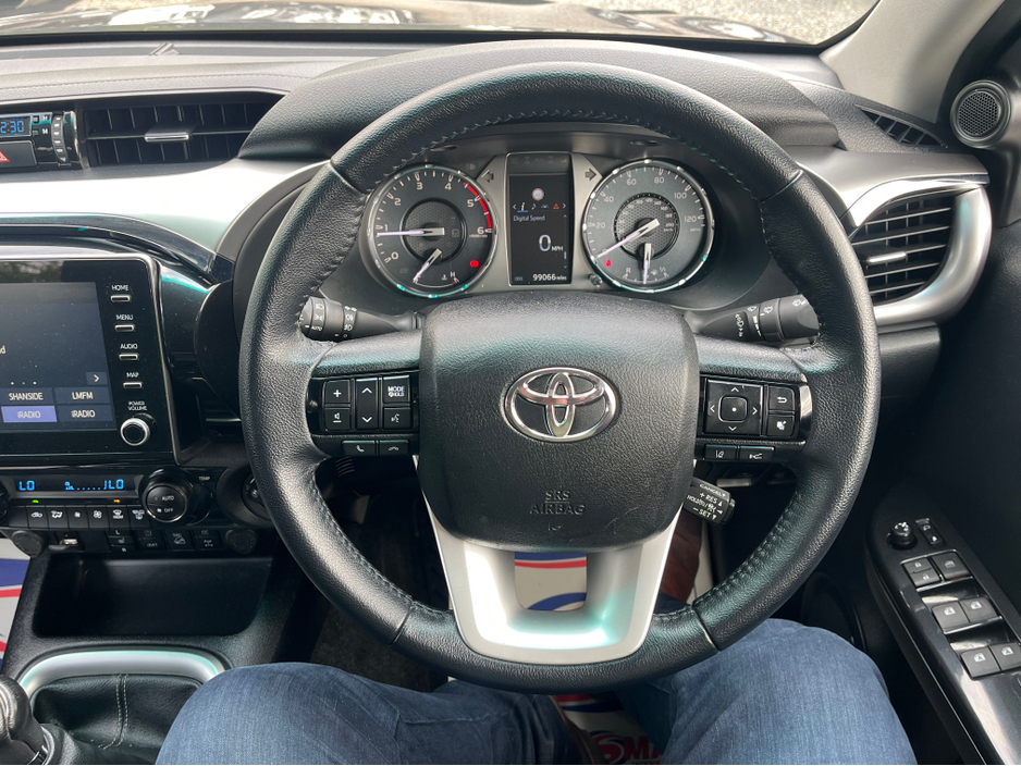 2022 Toyota Hilux 2.8L Diesel For Sale Images