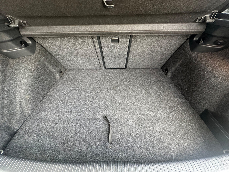 2011 Volkswagen Golf 1.6L Diesel For Sale Images