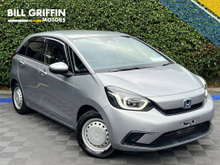 Honda Fit 1.5 HYBRID AUTO // ADAPTIVE CRUISE CONTROL // PARKING SENSORS // DIGITAL CLUSTER