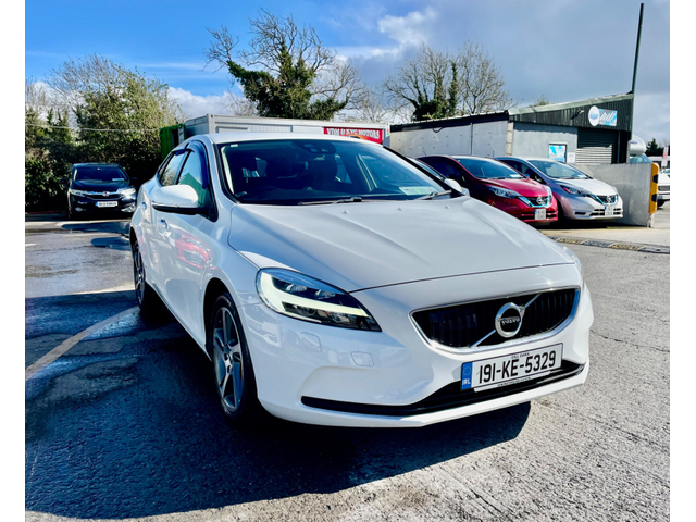 2019 VOLVO V40 D4 (190hp) R-Design Geartronic