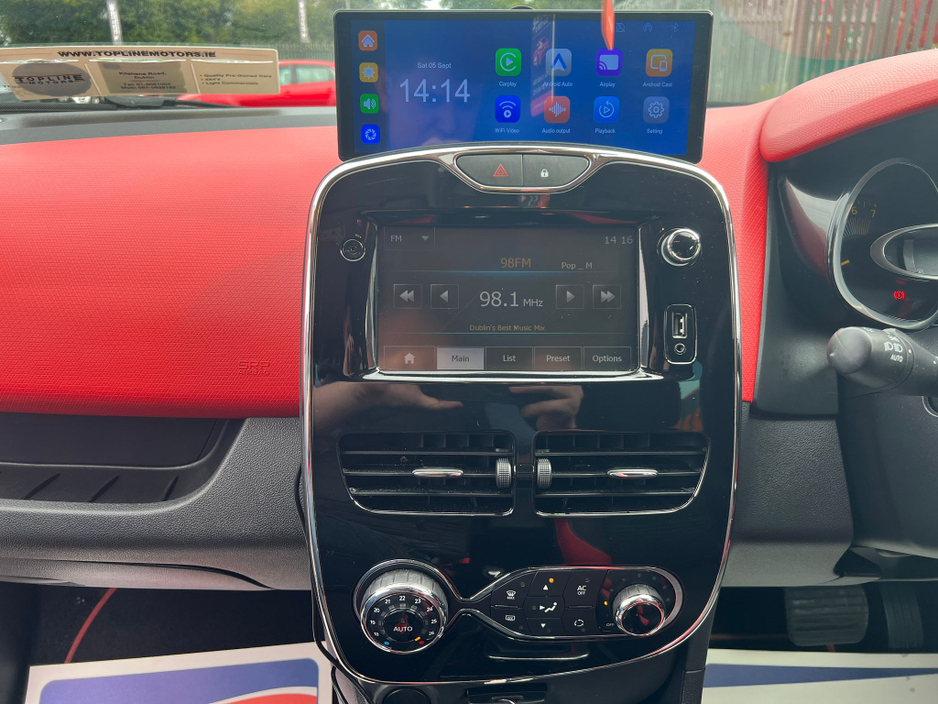 Renault Clio ==NEW NCT//APPLE CARPLAY//LOW MILES== — thumbnail 14