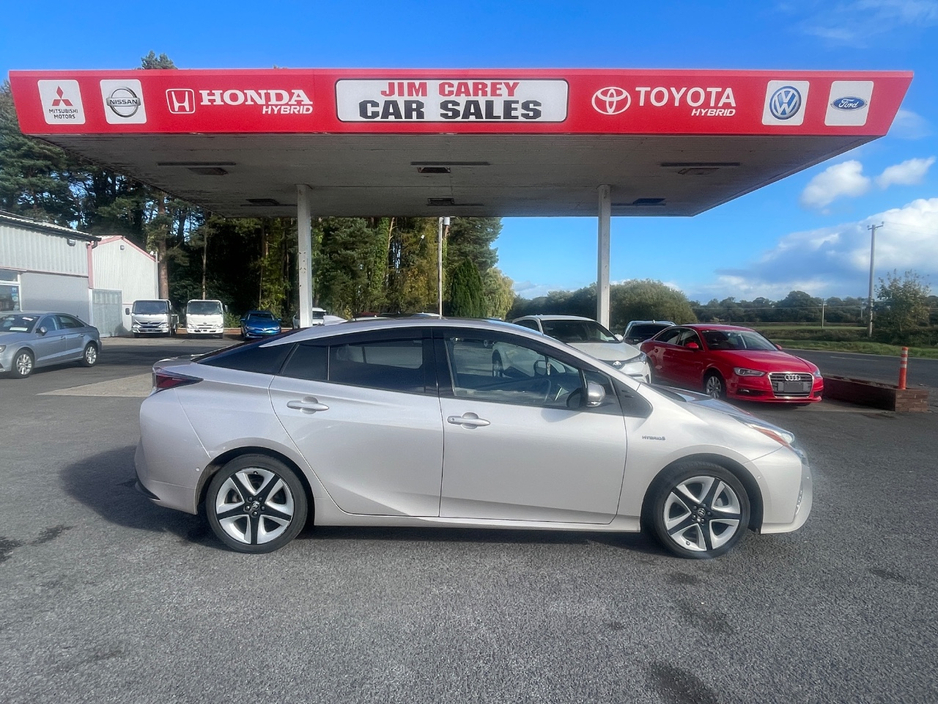 2018 Toyota Prius 1.8L Petrol Hybrid For Sale Images