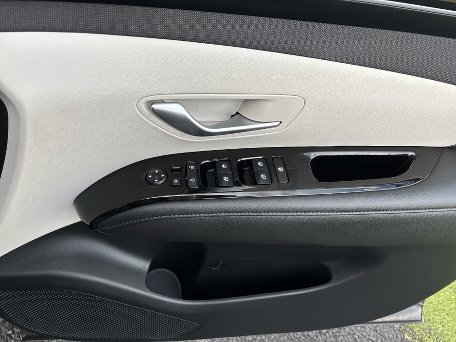 2023 Hyundai Tucson 1.6L Petrol Plug-in Hybrid For Sale Images
