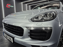 2017 Porsche Cayenne 3L Petrol Plug-in Hybrid For Sale Images