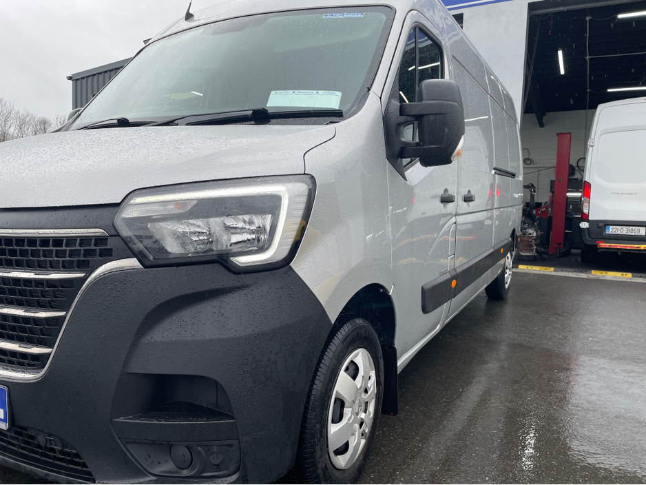 2023 Renault Master 2.3L Diesel For Sale Images