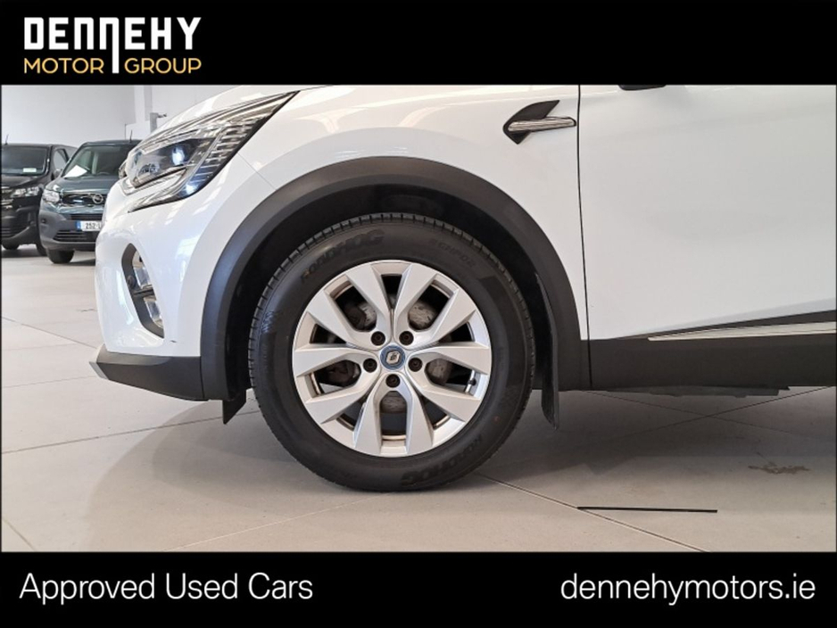 2021 Renault Captur 1.6L Petrol Plug-in Hybrid For Sale Images