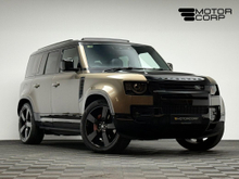 Land Rover Defender 110 X P300E *PAN ROOF*