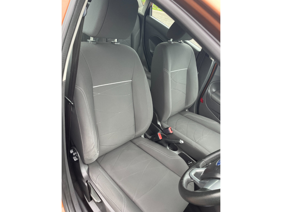 Ford Fiesta 1.0 65PS ZETEC — thumbnail 11