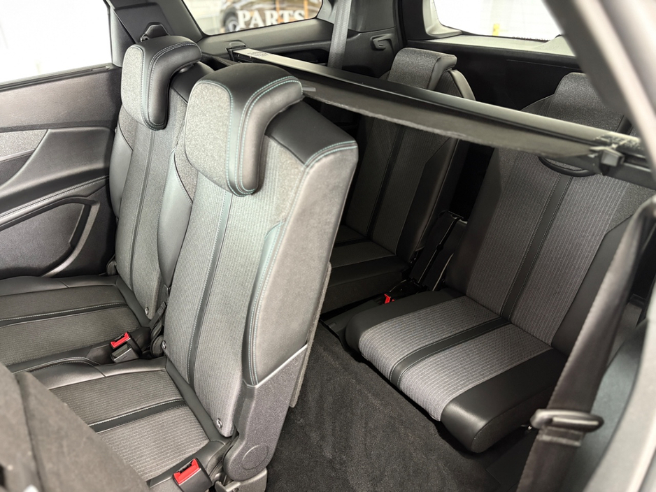 2023 Peugeot 5008 1.5L Diesel For Sale Images