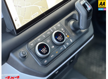 2025 Land Rover Defender 3.0L Diesel For Sale Images