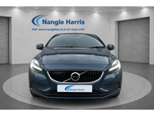 2018 Volvo V40 2L Diesel For Sale Images