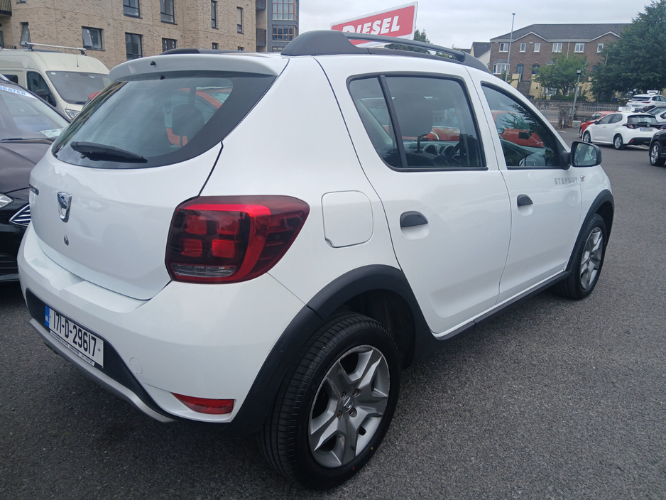 2017 Dacia Sandero Stepway 1.5L Diesel For Sale Images