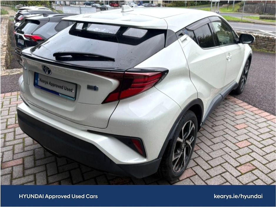 Toyota C-HR Hybrid — thumbnail 4