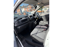 2021 Renault Trafic 2L Diesel For Sale Images