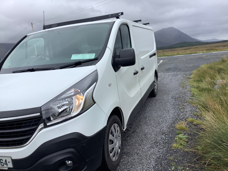2021 Renault Trafic 2L Diesel For Sale Images
