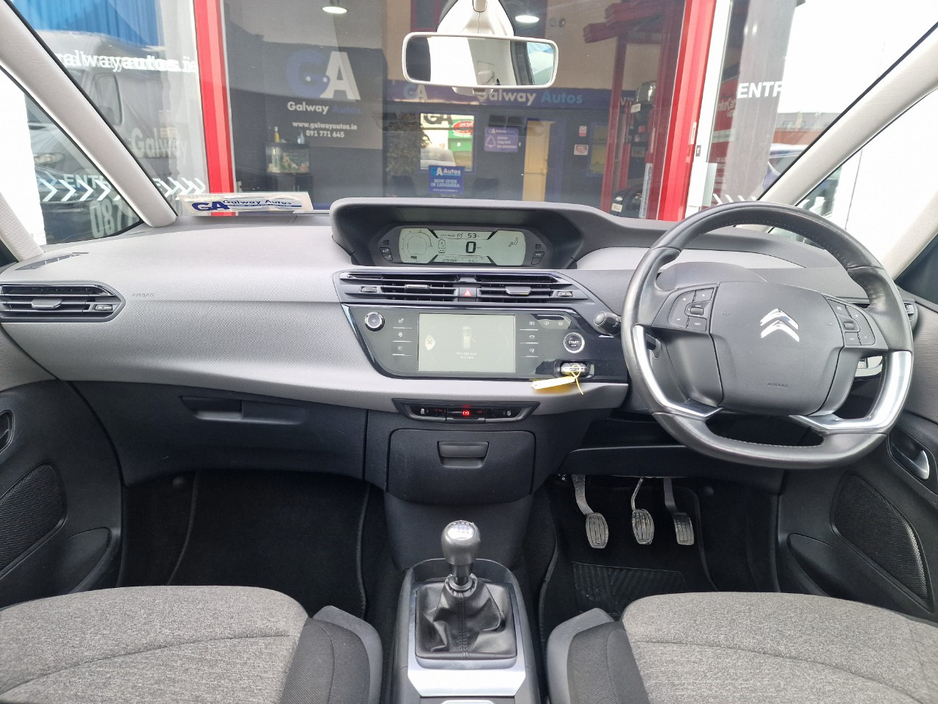 Citroen C4 Picasso 1.6 HDI 118BHP **LOW MILAGE, PAN ROOF, REAR SENSORS** — thumbnail 27