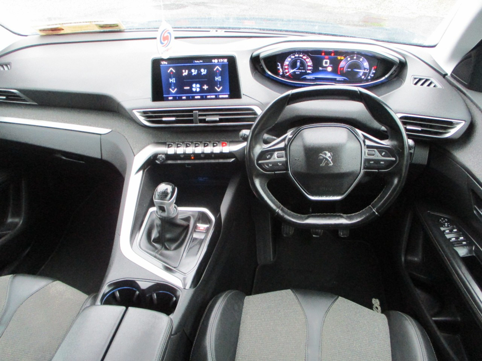 2019 Peugeot 5008 1.2L Petrol For Sale Images
