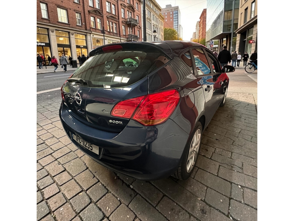 2011 Opel Astra 1.2L Diesel For Sale Images