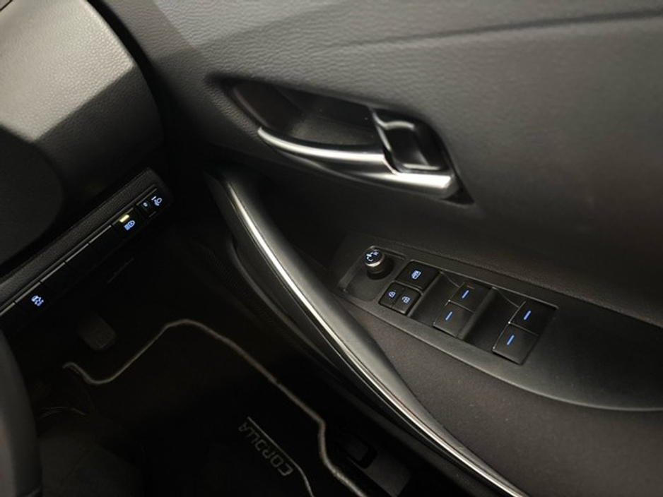 Toyota Corolla HYBRID LUNA H/B — thumbnail 17
