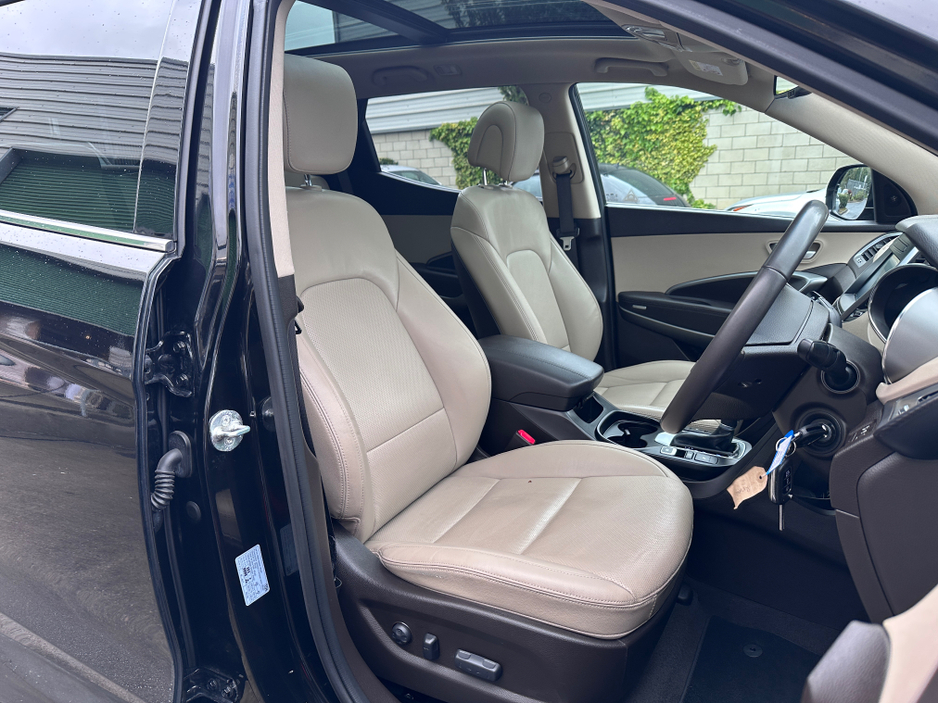2017 Hyundai Santa Fe 2.2L Diesel For Sale Images