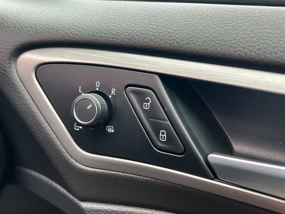 2017 Volkswagen Golf 1.2L Petrol For Sale Images