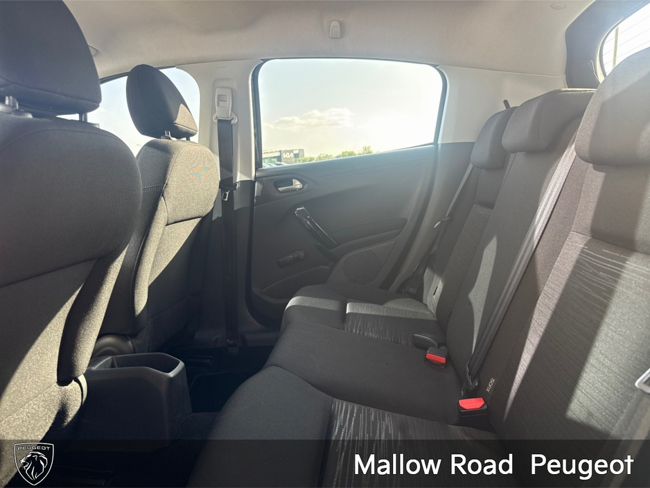 Peugeot 208 ACCESS 1.2 68 4DR — thumbnail 9