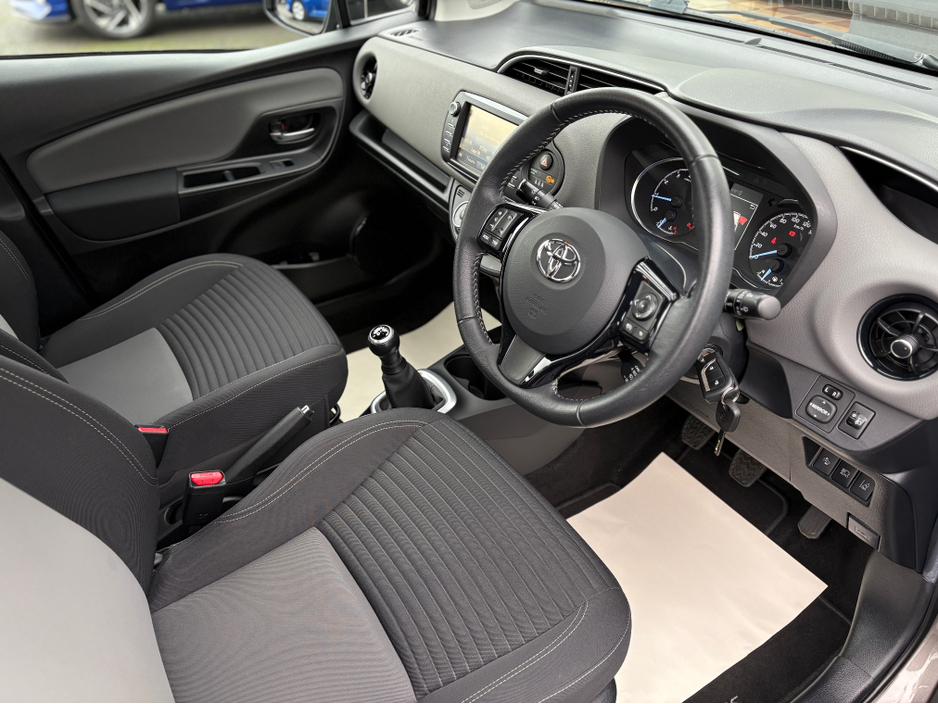 2017 Toyota Yaris 1L Petrol For Sale Images