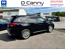 2018 Mitsubishi Outlander 2.4L Petrol Plug-in Hybrid For Sale Images