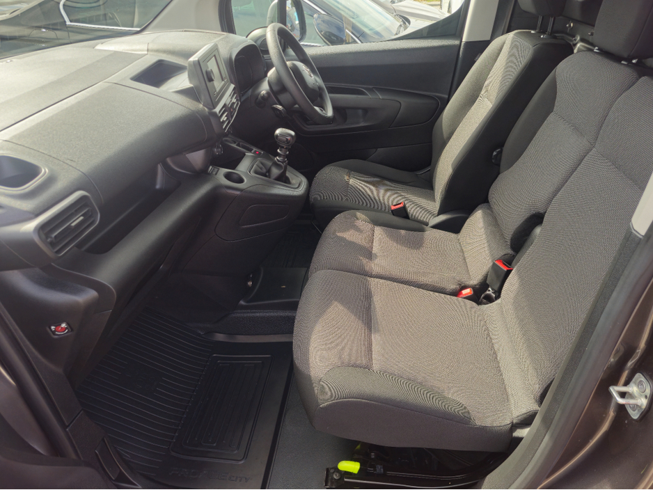 2022 Toyota Proace 1.5L Diesel For Sale Images