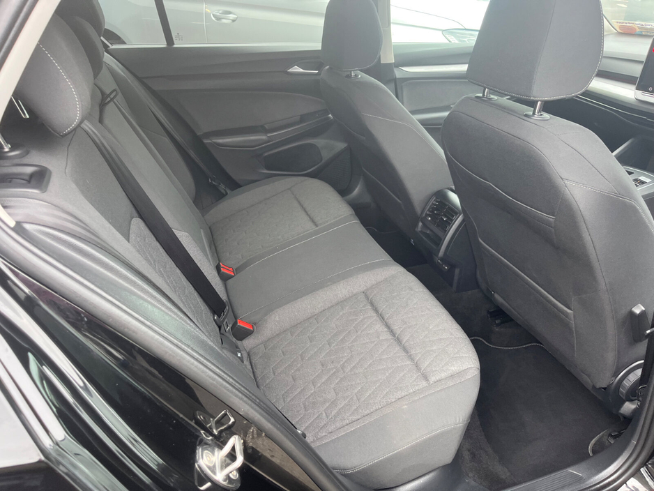 2025 Volkswagen Golf 1.5L Petrol For Sale Images