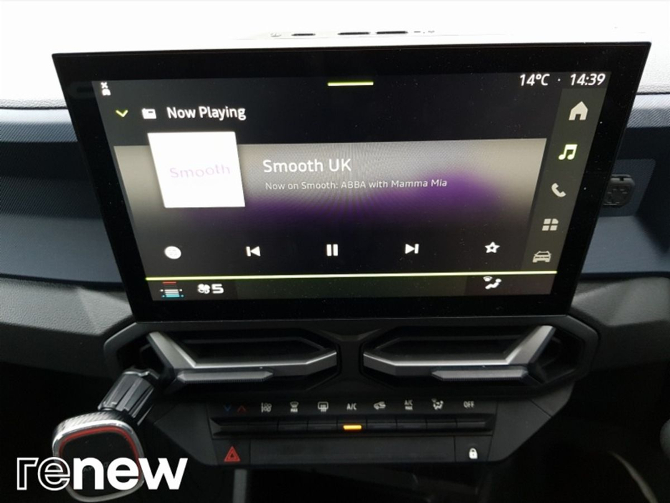 2025 Dacia Duster 1.6L Petrol Hybrid For Sale Images