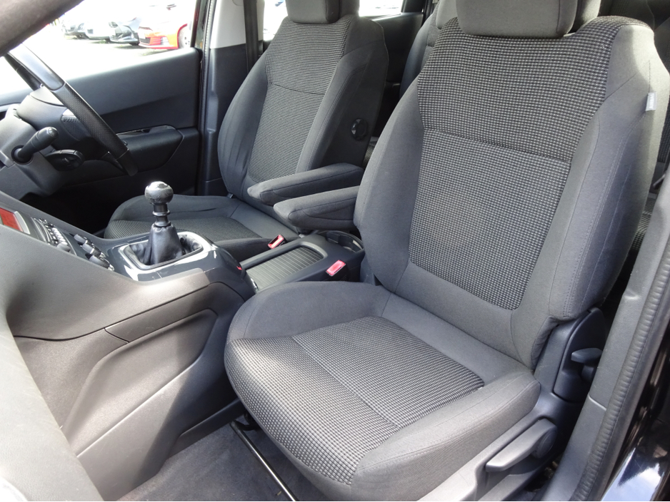 2016 Peugeot 5008 1.6L Diesel For Sale Images