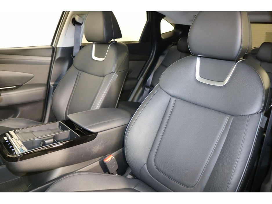 Hyundai Tucson PHEV Platinum 1.6L Petrol Automatic SUV - Plug in Hybrid - — thumbnail 9
