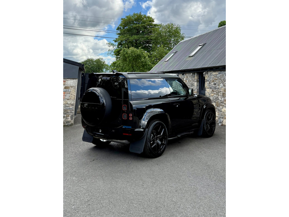 2026 Land Rover Defender 3L Diesel For Sale Images