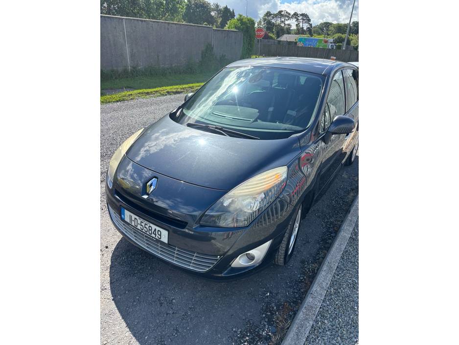 2011 Renault Grand Scenic For Sale Images