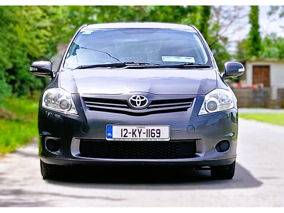 2012 Toyota Auris 1.4L Diesel For Sale Images