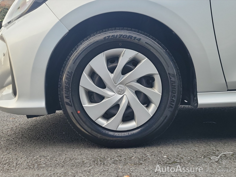 2022 Toyota Yaris 1.5L Hybrid For Sale Images