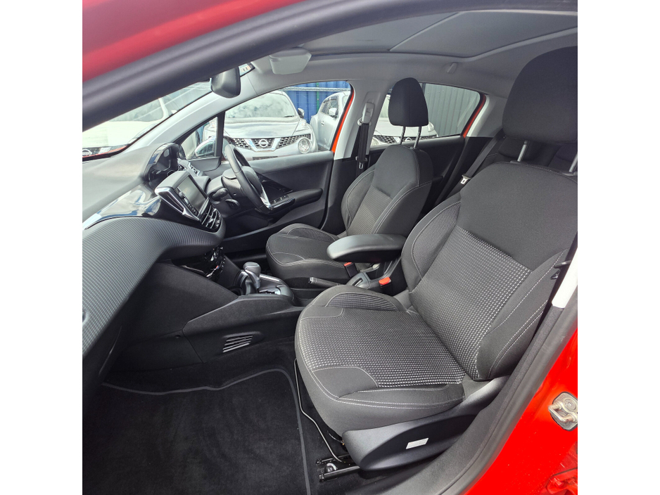 Peugeot 208 1.2 PureTech 68bhp Access — thumbnail 36