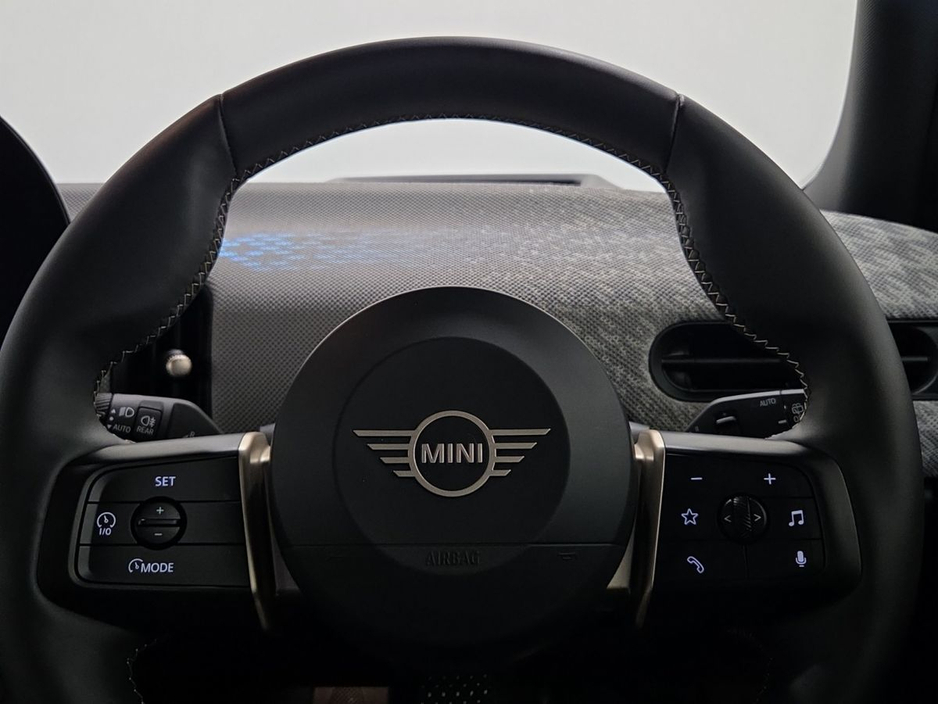 2025 MINI Hatch 1.5L Petrol For Sale Images