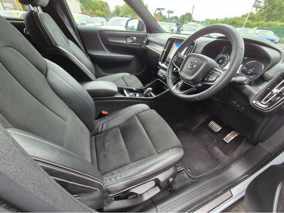 2021 Volvo XC40 1.5L Hybrid For Sale Images