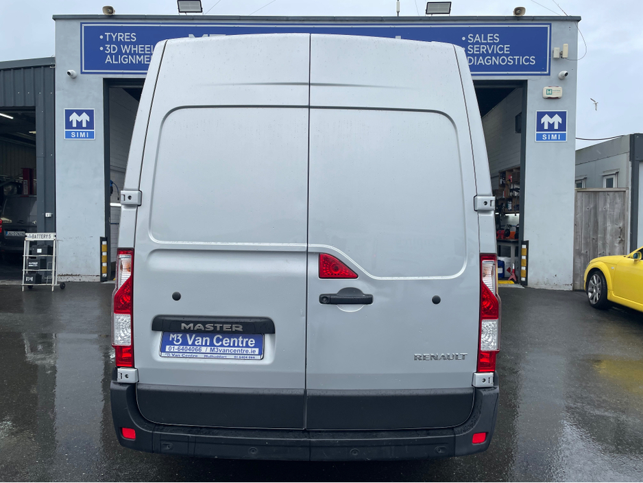 2023 Renault Master 2.3L Diesel For Sale Images