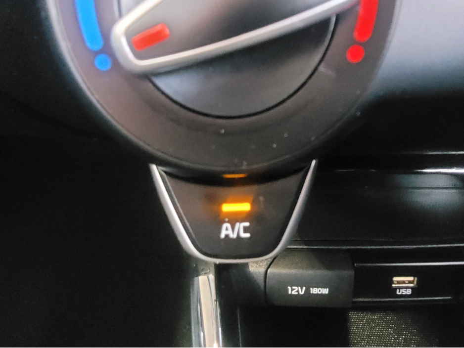 2022 Kia Stonic 1.0L Petrol For Sale Images