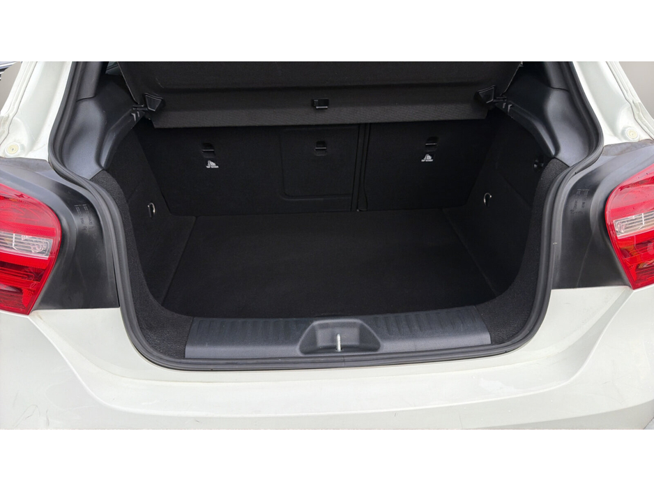 2013 Mercedes-Benz A Class 1.6L Petrol For Sale Images