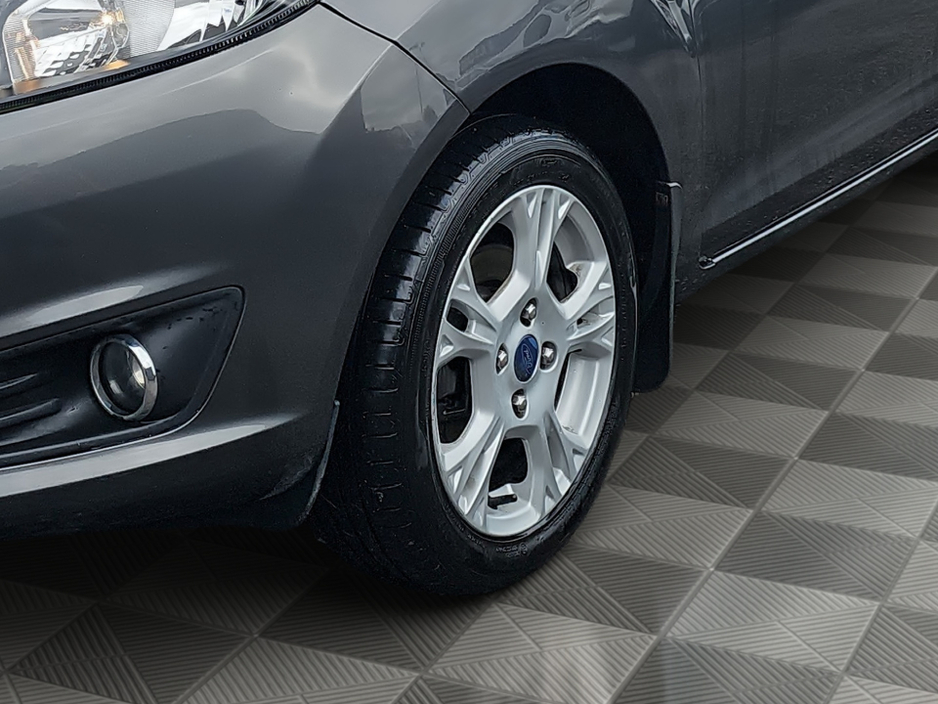 Ford Fiesta ZETEC 1.0 — thumbnail 8