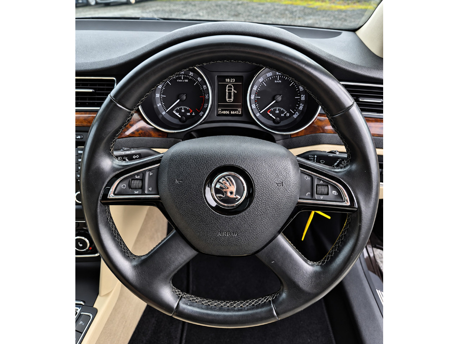 2015 Skoda Superb 2L Diesel For Sale Images