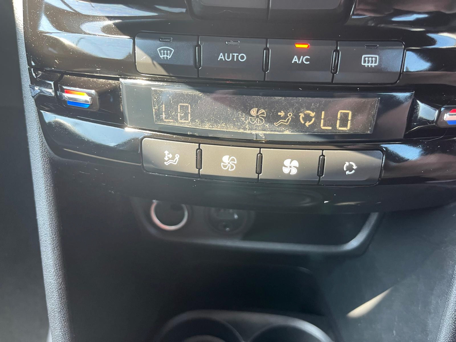 2018 Peugeot 2008 1.6L Diesel For Sale Images