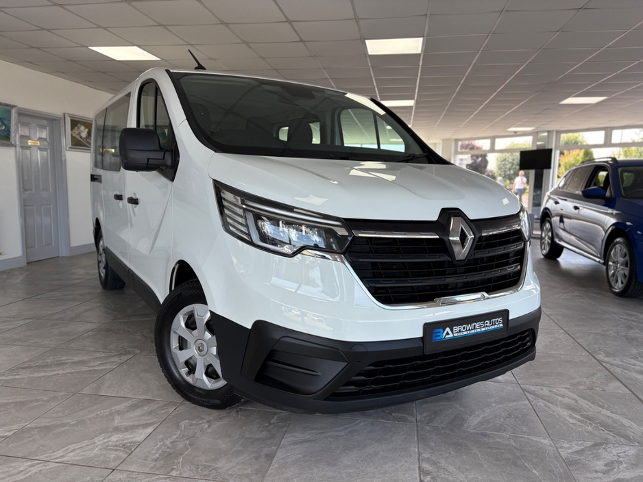 2023 Renault Trafic 2L Diesel For Sale Images