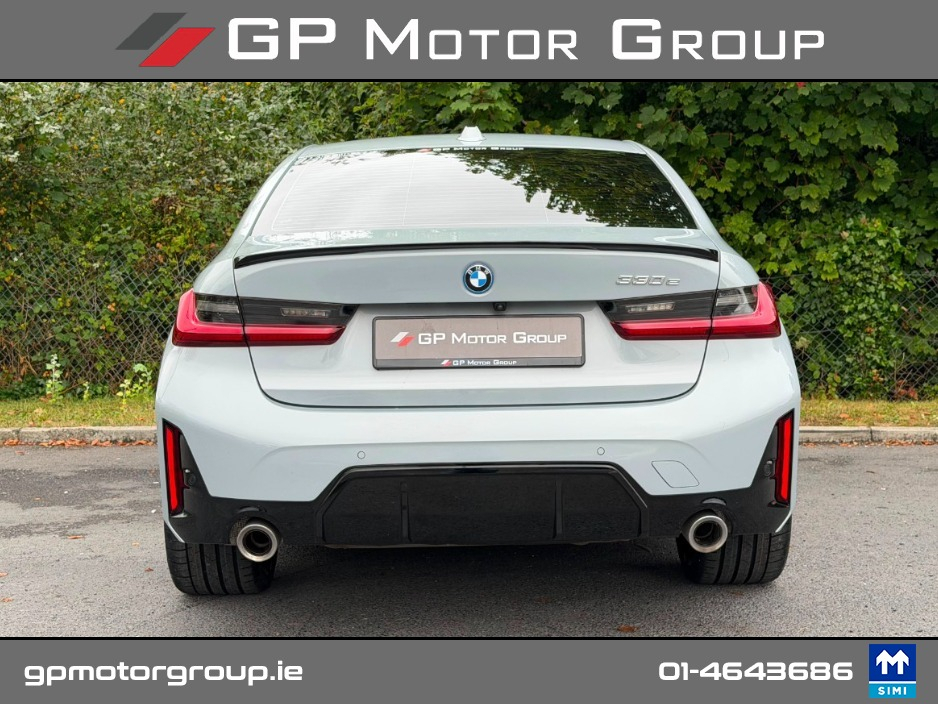 BMW 3 Series 330e M SPORT M PERFORMANCE G20 292BHP 4DR *REMAINING MANUFACTURE WARRANTY* — thumbnail 11