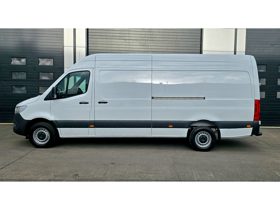 Used Mercedes-Benz Sprinter  (2025)